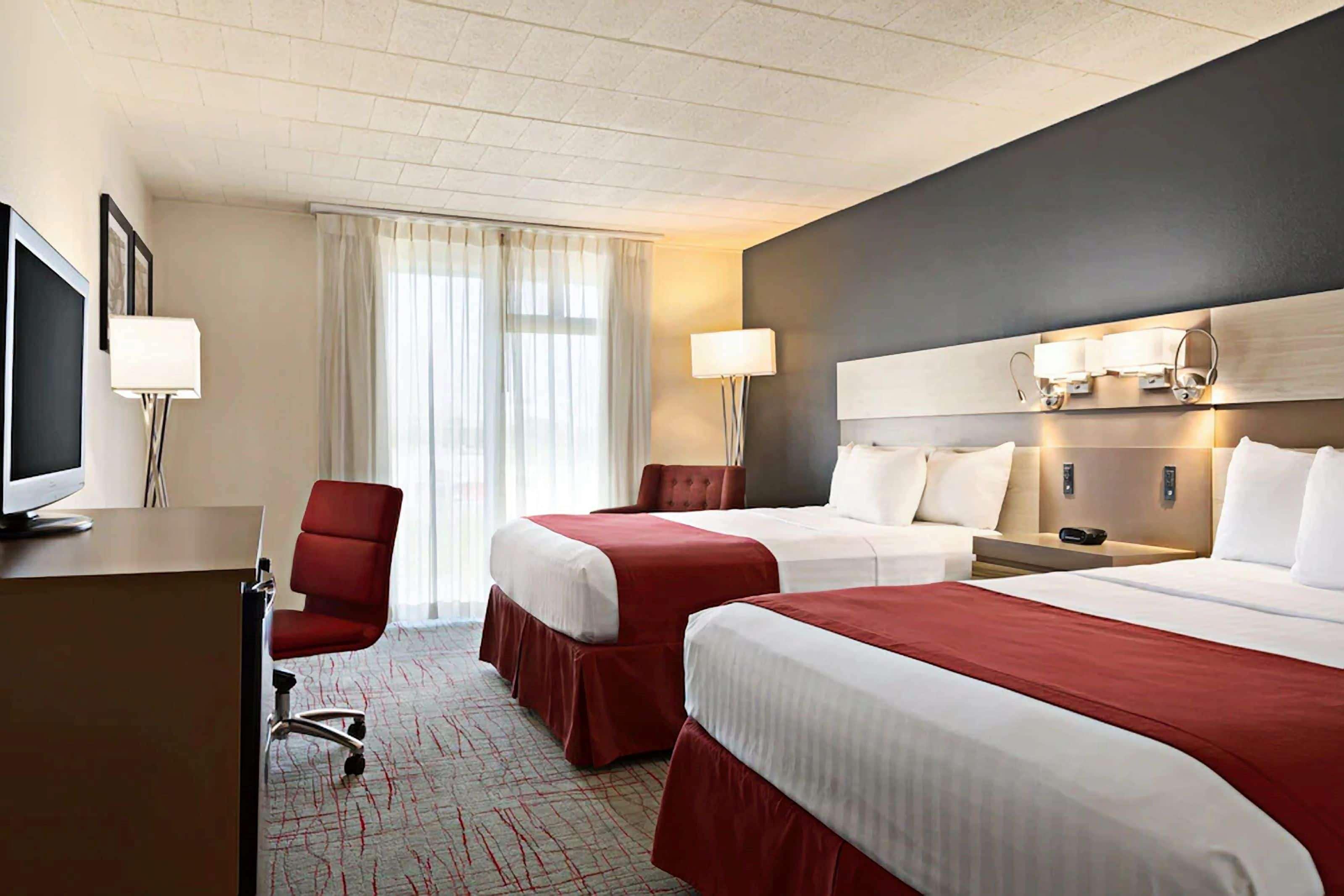 Ramada By Wyndham Clarion Hotell Eksteriør bilde